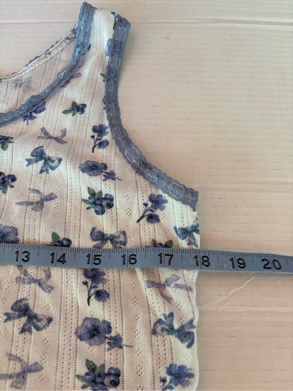Messy Bun Just Chillin' Pointelle Scoop Neck Cropped Tank Lettuce Hem Blue Sz XL - Picture 7 of 9